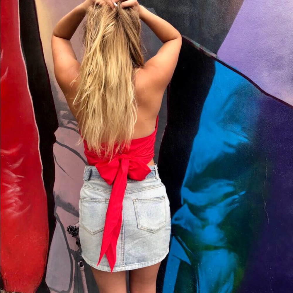 Crop top with low cut back with bow